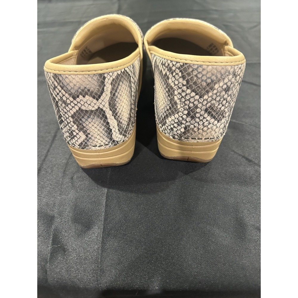 Dansko Size 40 9 XP 2.0 grey-and-white snakeskin leather Clogs Women's Shoes - Picture 5 of 8